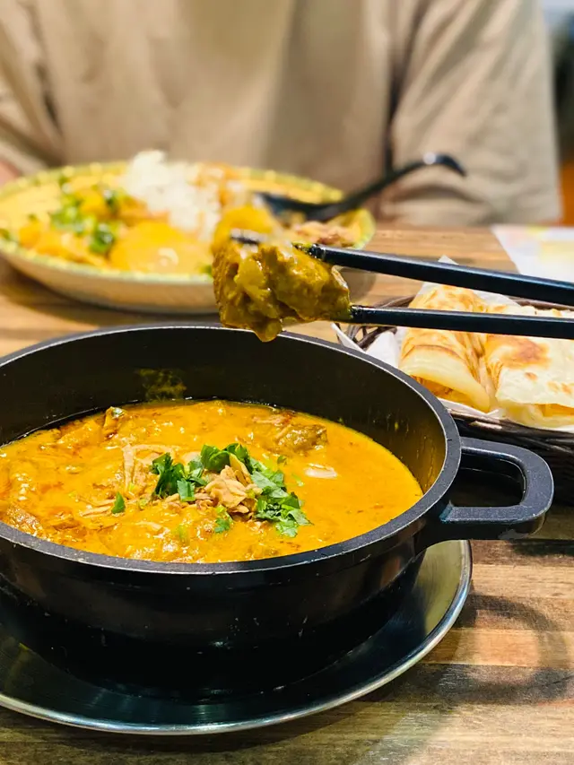 馬來咖喱牛腩配手抓餅