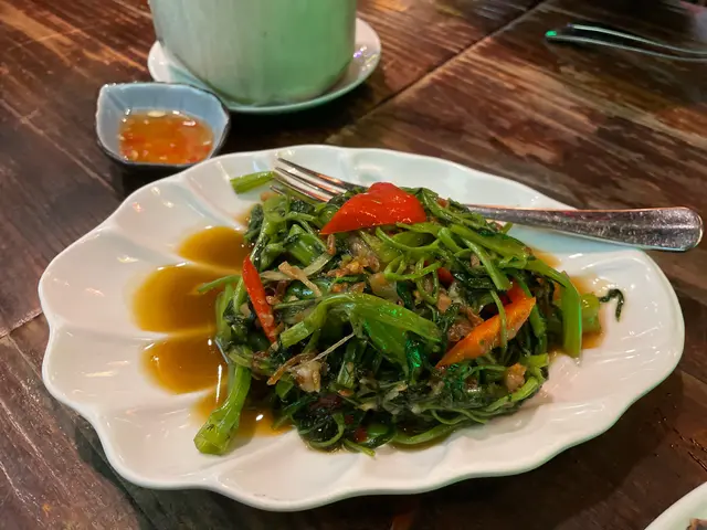 馬拉盞炒通菜