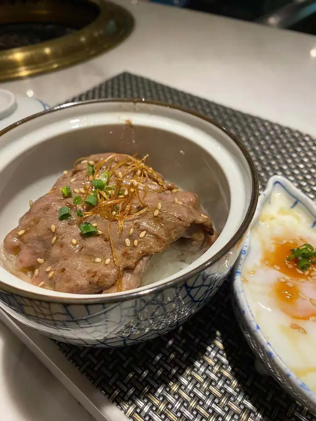 日本A5和牛配溫泉蛋飯