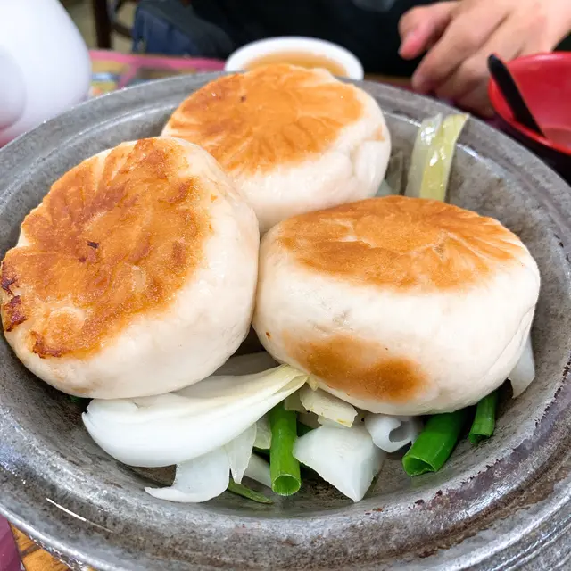 招牌生煎菜肉包