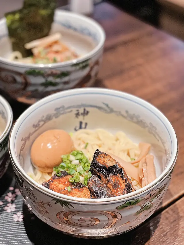 神山豚角沾汁麵