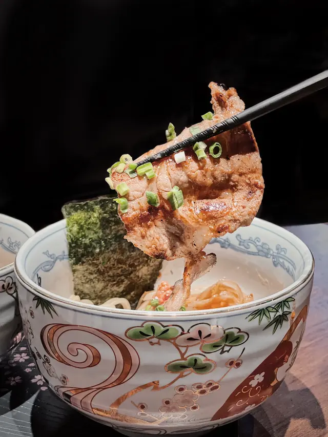 神豚燒叉燒沾汁麵