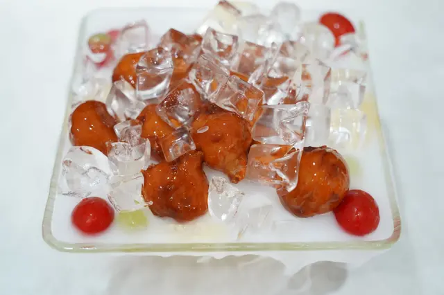 冰鎮咕嚕黑豚肉