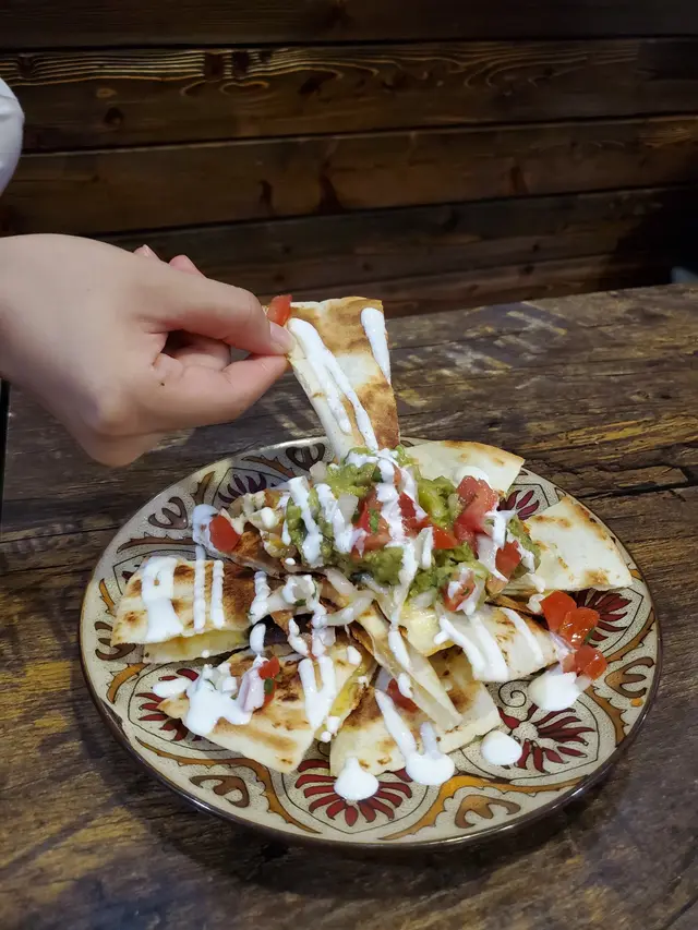 墨西哥薄餅 配 雜菌蘑菇