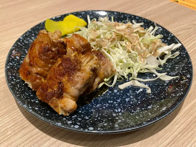 一碟四份，牛肉爽滑唔黐牙！