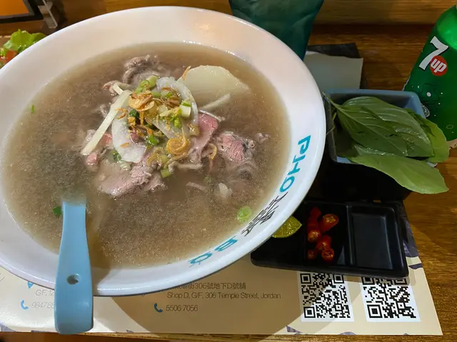 生牛肉湯河