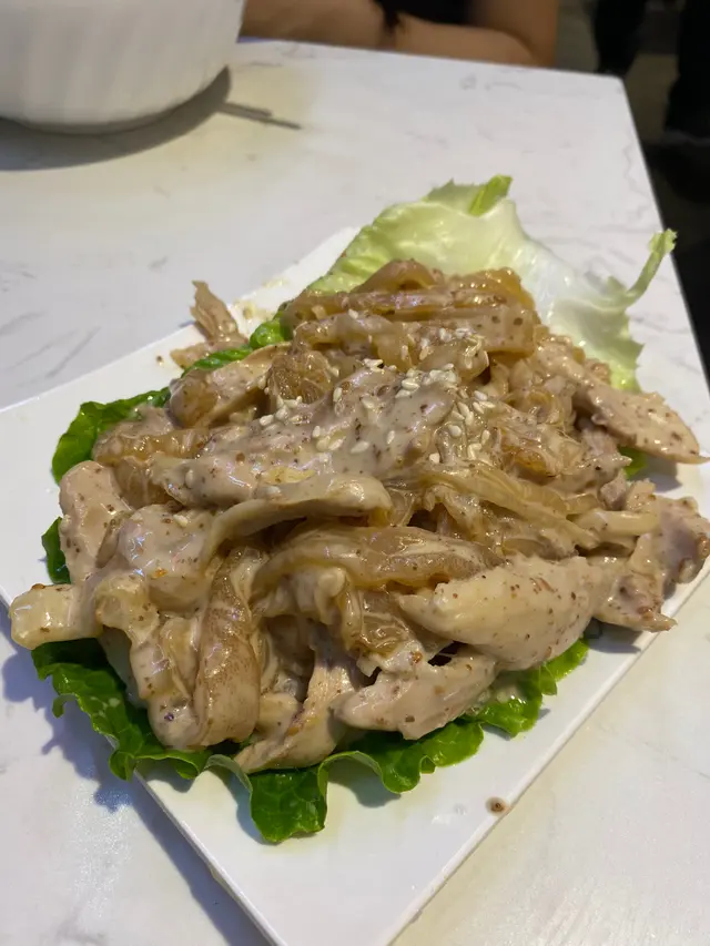 涼拌海蜇手撕雞