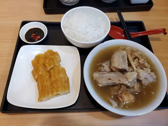 新加坡肉骨茶