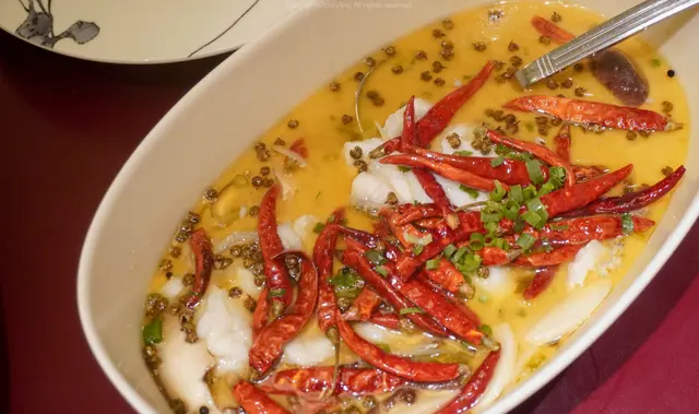 慾罷不能酸斑球 