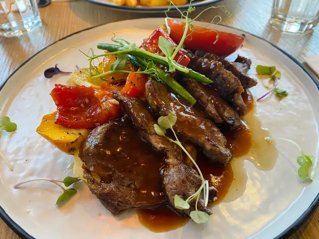 低溫慢煮伊利比亞黑毛豬柳