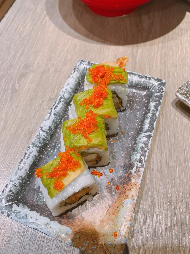 牛油果軟彀蟹卷