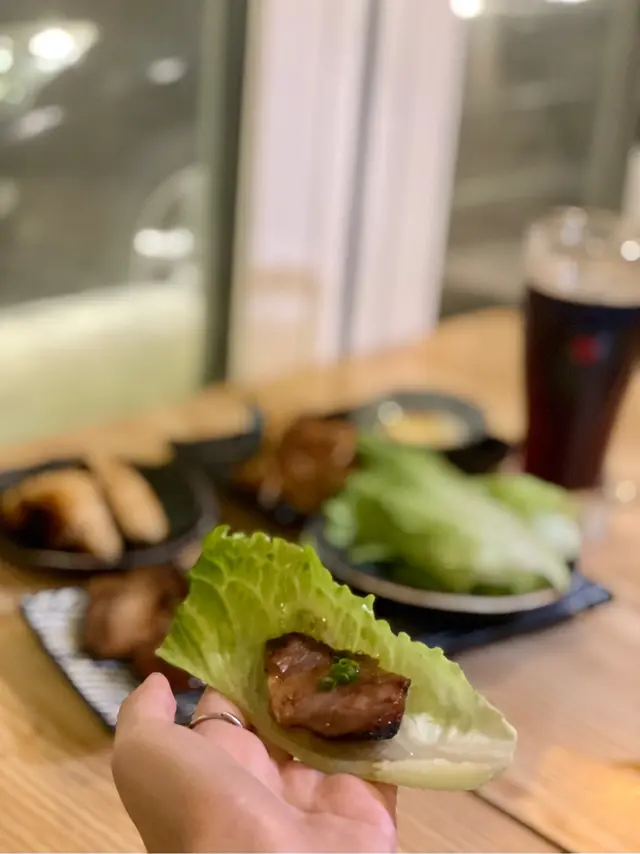 西班牙伊利丹黑毛豬