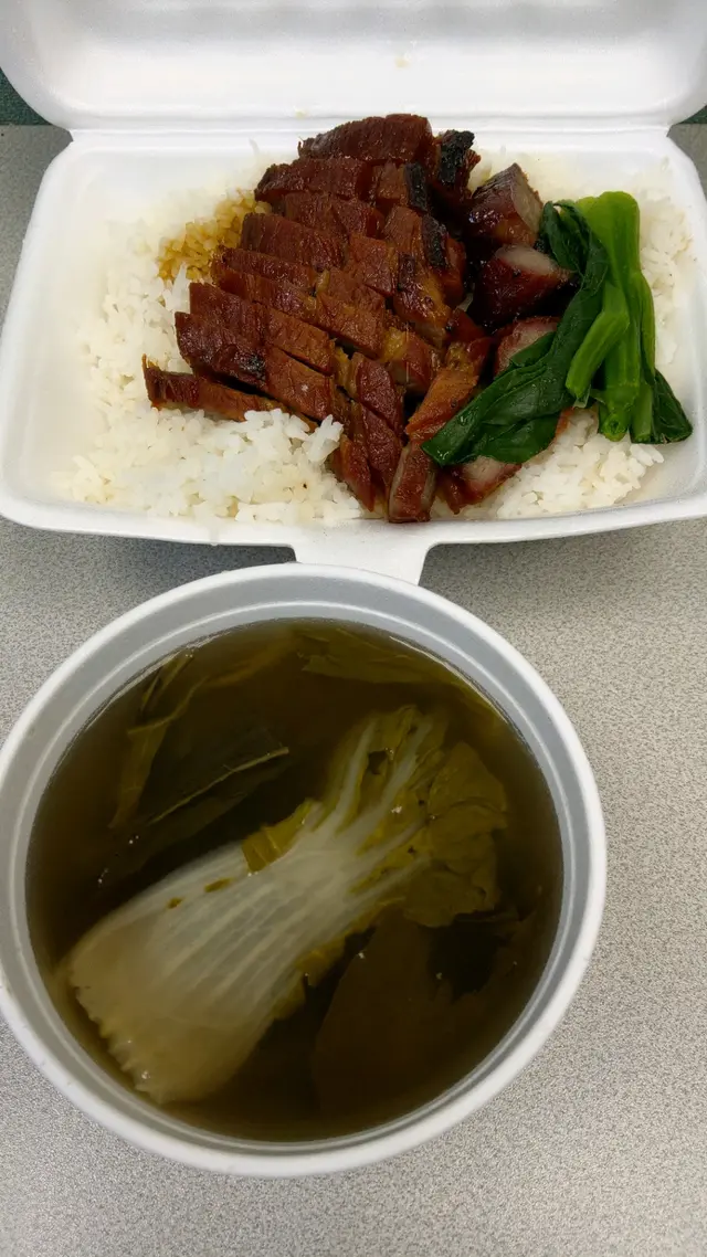 鹹度適中，白菜乾口感依然略韌