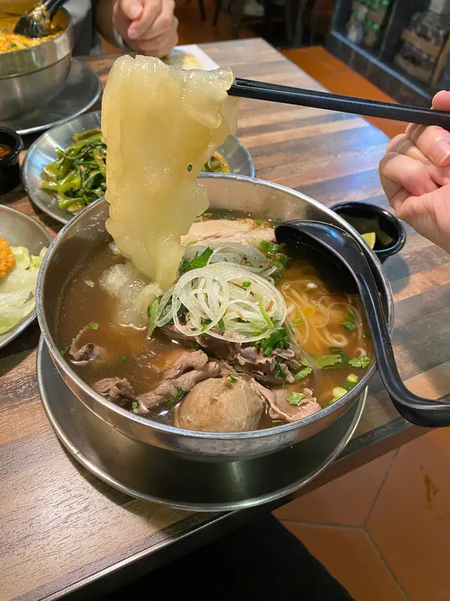 春嬌火車頭金邊粉