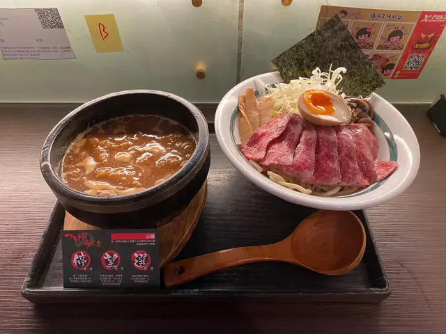 慢煮安格斯牛小排濃蝦湯沾麵