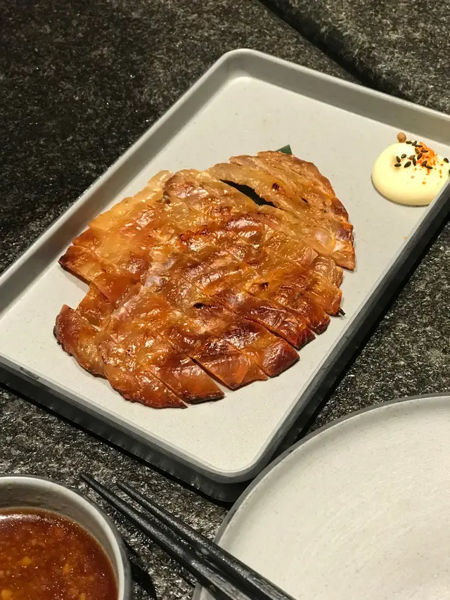 真係唔係每間日式餐廳都有，而且燒得啱啱好，配酒一流，價錢又合理叫多一份都唔覺荷包痛😝