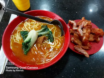 排骨擔擔麵