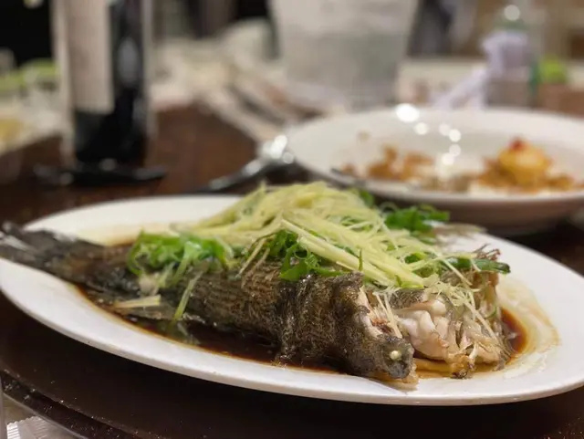 油浸荀殼吃起來嫩滑,啖啖肉。