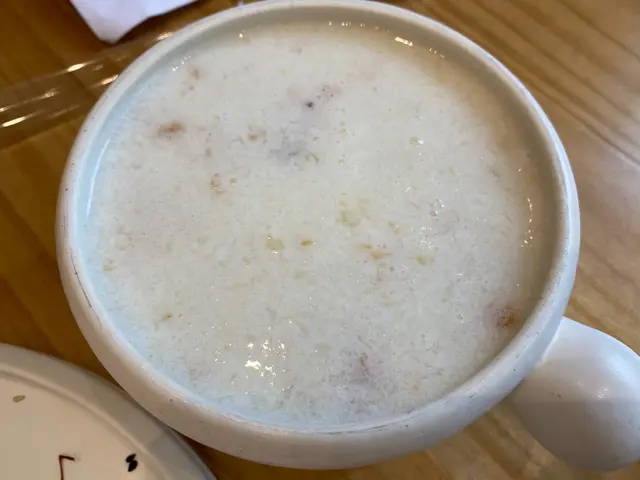 雪燕桃膠百蓮燉鮮奶