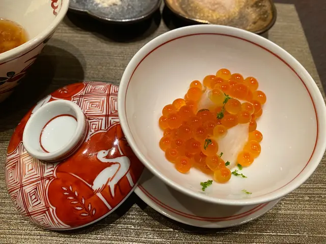 小蘿蔔配三文魚籽