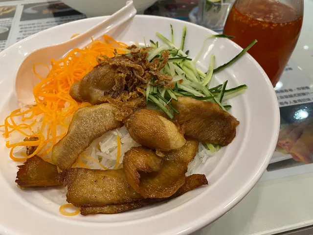 香茅豬頸肉撈檬