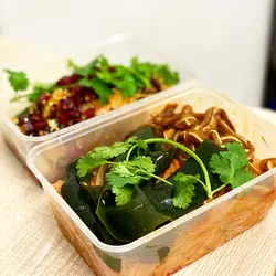 辣媽燙 麻辣干撈粉皮配豬耳加海帶 $38 口水雞 $42