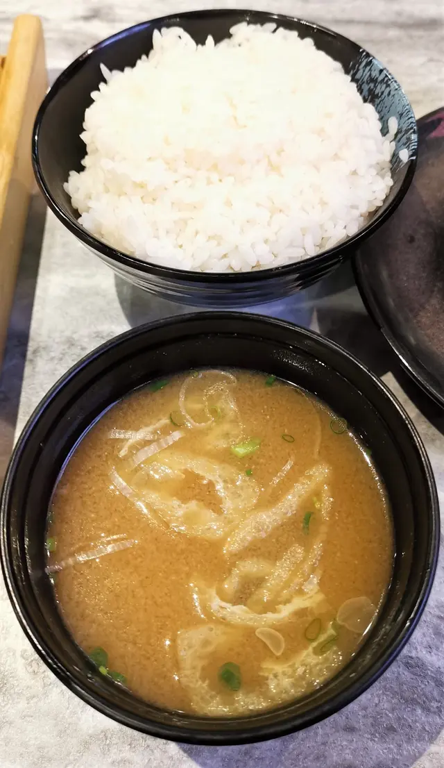 白飯及味噌湯