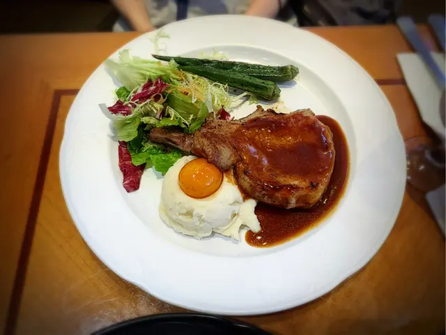 西班牙黑毛豬鞍架