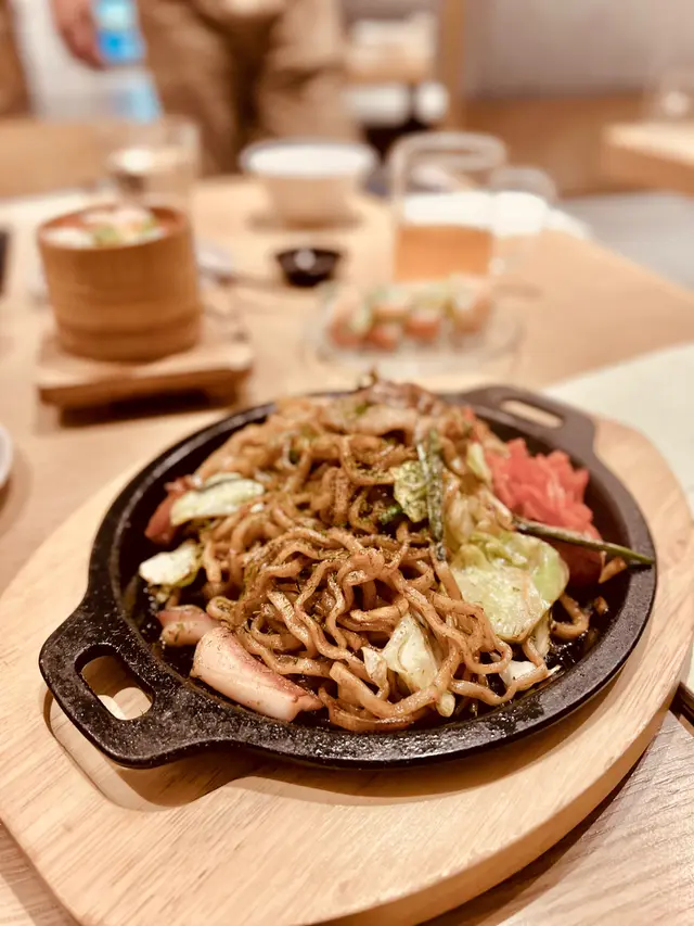 沖繩大島魷魚配豬肉炒麵