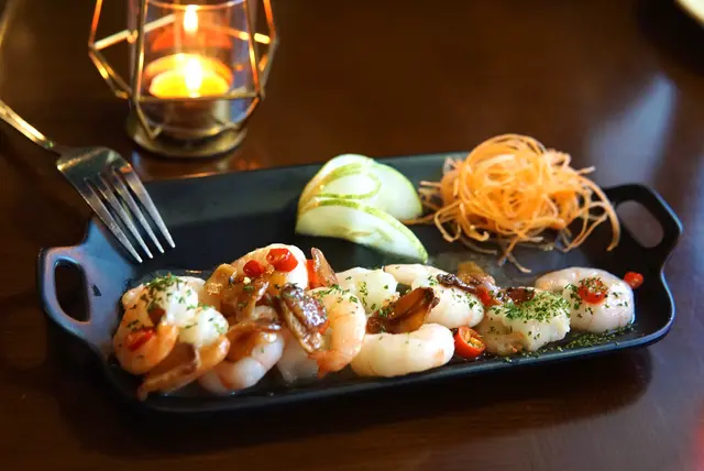 上菜嘅時候已經聞到陣陣嘅蒜香味,啲蝦好新鮮好彈牙個汁好香有少少辣又好惹味😋好好味~