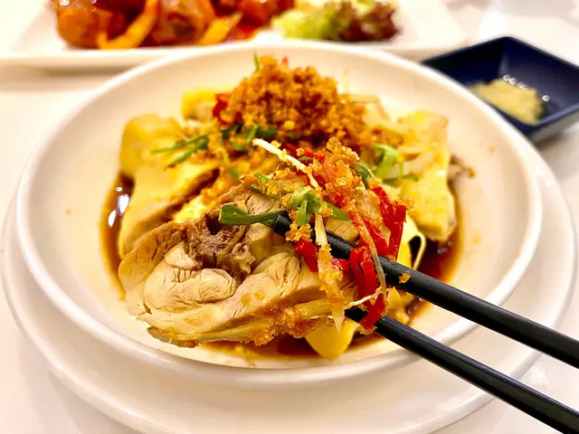 晚市惠顧2⃣️小菜 + $1🐔