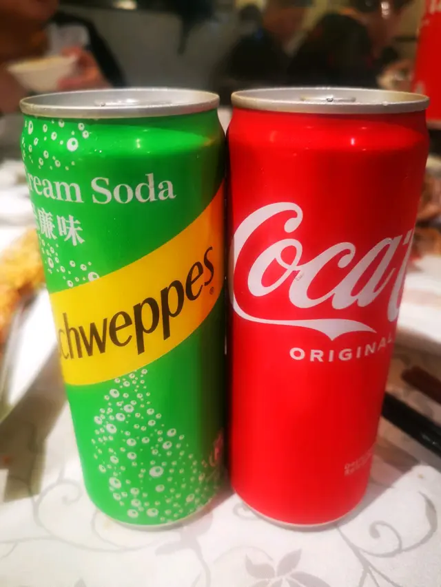 跟餐包四罐汽水