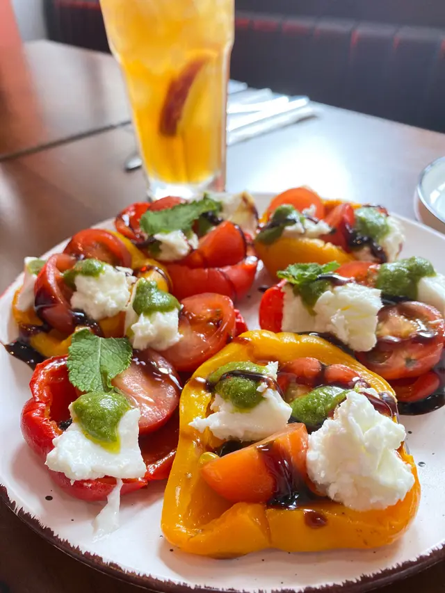 Roasted pepper mozzarella