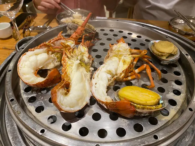 蒸龍蝦鮑魚
