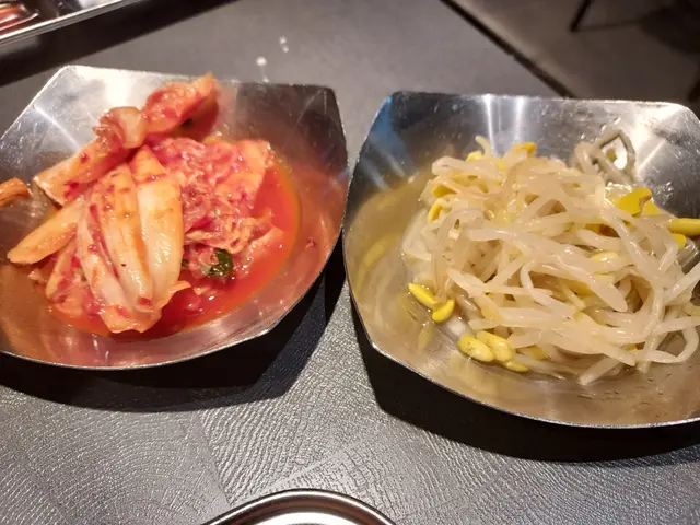 泡菜, 大豆芽 (免費前菜)