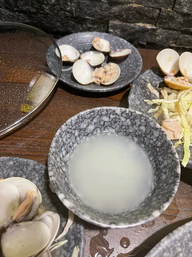 幾乎隻隻硯都有沙and甚至懷疑其實係死硯