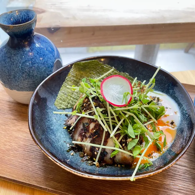 24小時浸煮鮮豚肉角煮慢煮蛋殼米茶漬飯