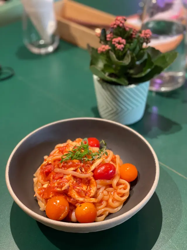 雞肉蕃茄醬烏冬 