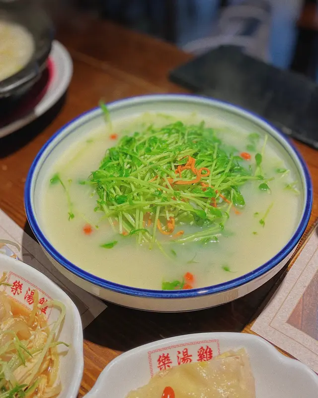 蟲草花杞子浸翡翠苗