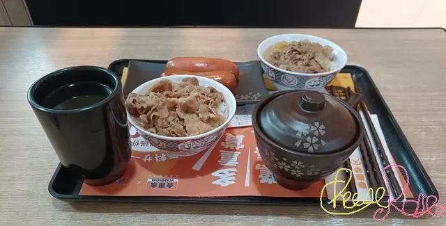 迷你牛肉飯配司華力腸