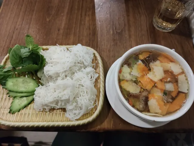 碳燒豬肉伴越南檬粉