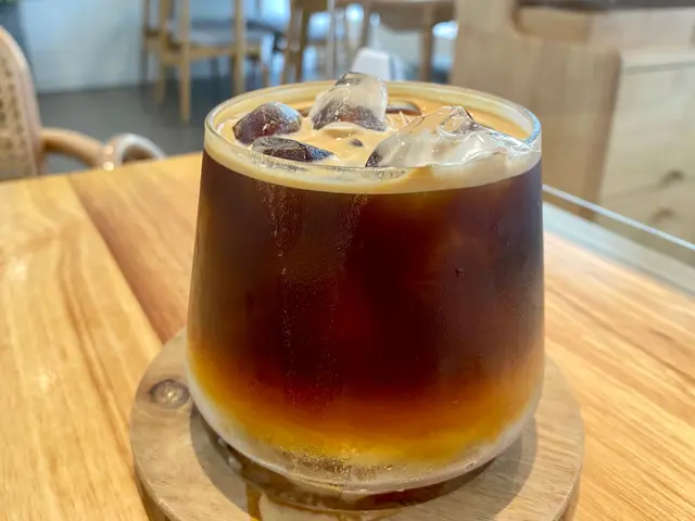 Espresso Tonic