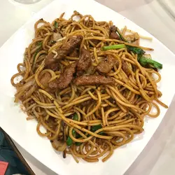 黑椒牛柳絲炒意粉