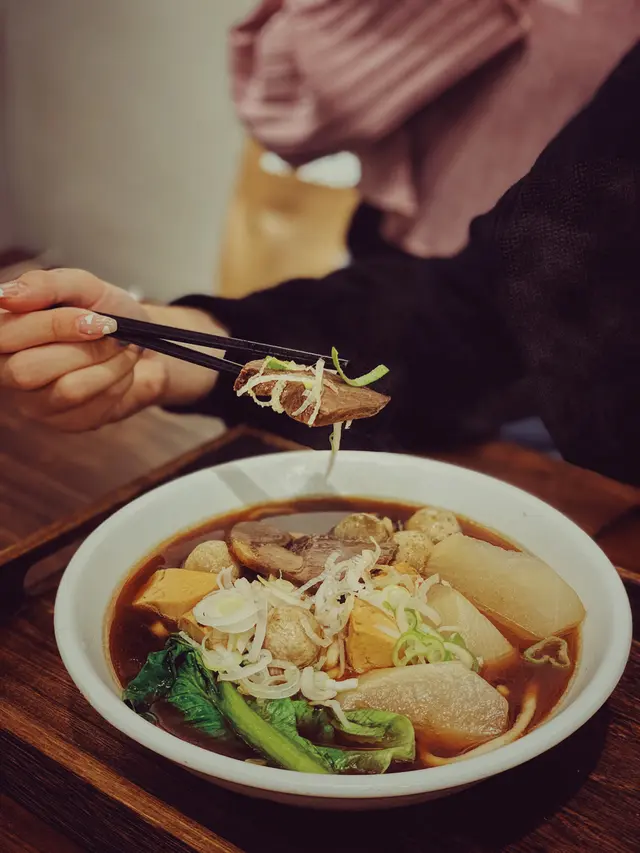 招牌大滷麵
