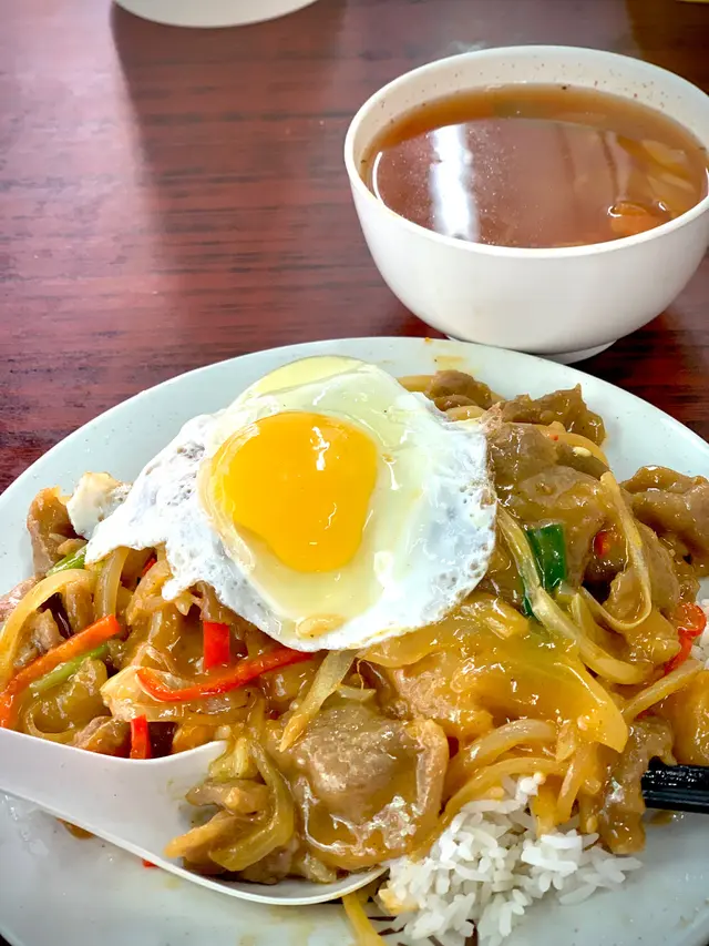 咖喱牛肉飯