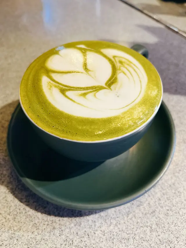 抹茶的甘香味，配搭著鮮奶，雙得益彰！