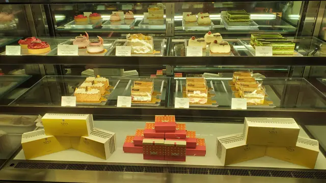 Choices of cakes