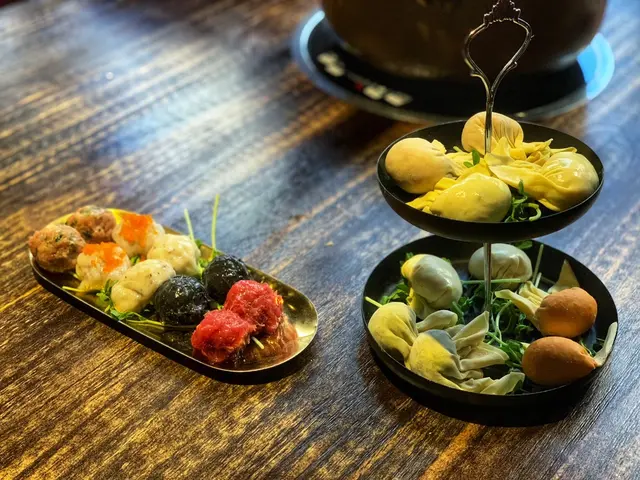 肉丸拼盤&餃子拼盤