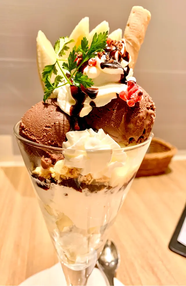 香蕉朱古力芭菲