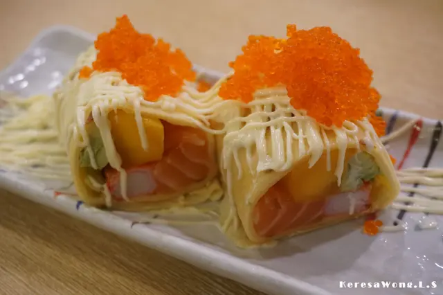 牛油果芒果三文魚班戟